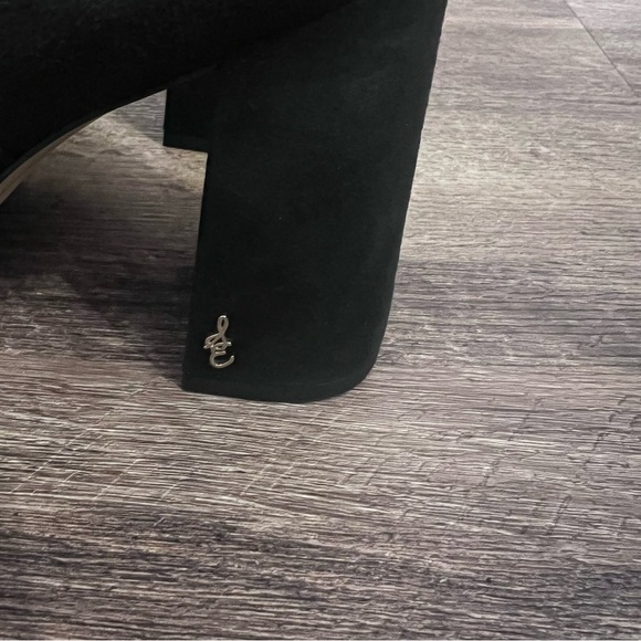 Sam Edelman Women's Codie Booties Black Suede 8 Medium US 🔥 - Picture 4 of 7